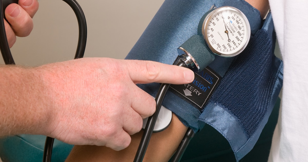 A renogram scan — nuclear medicine test of kidney function and drainage.